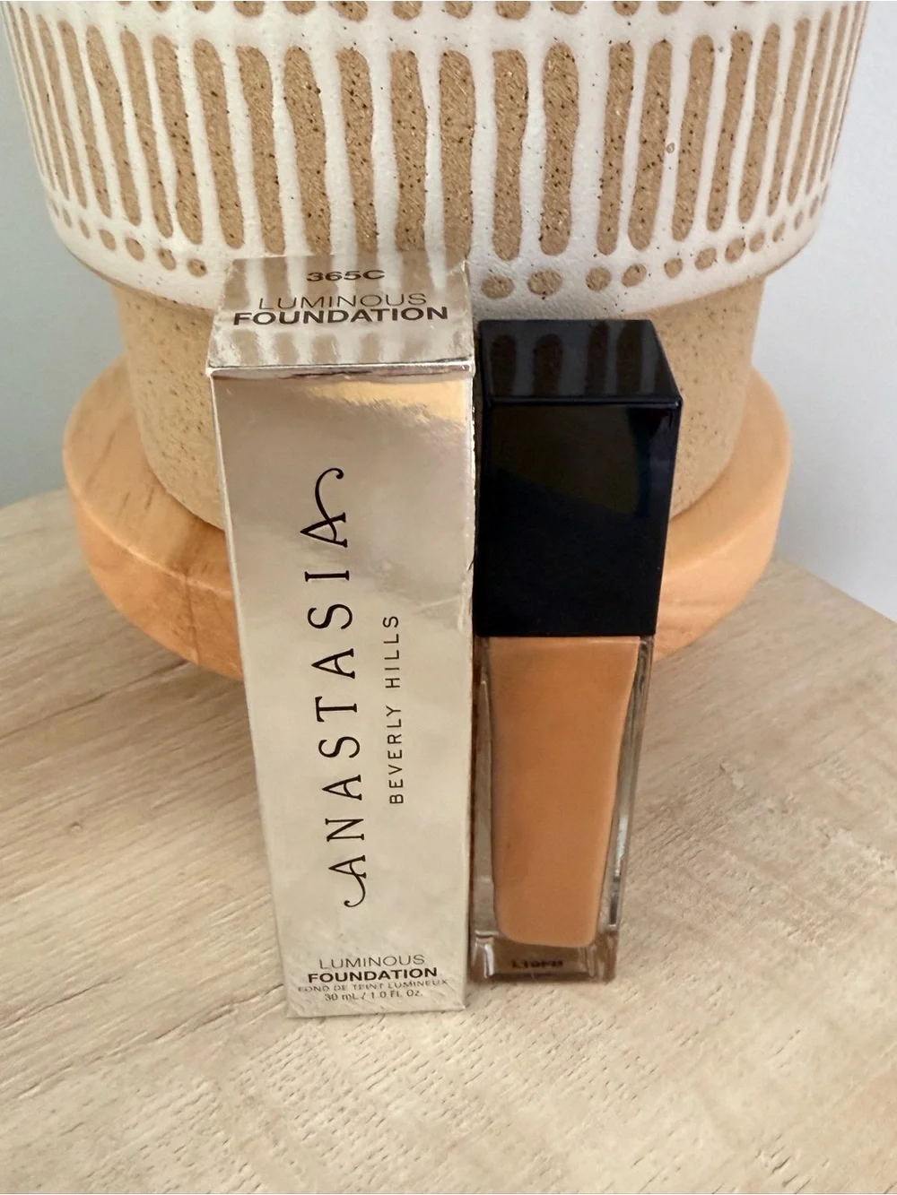 Anastasia Beverly Hills Luminous Foundation - shade: 365C Warm Tan / Beige